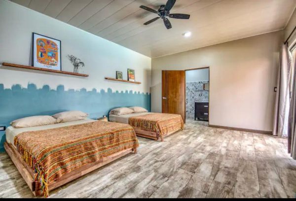 Prime Investment Opportunity: Luxury 4-Bedroom Home Near Jaco Beach – Perfect for Airbnb Excellence - Imagen 10