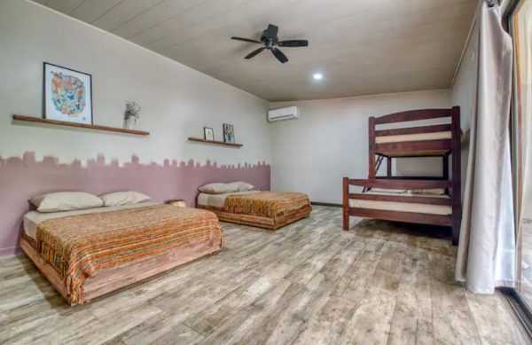 Prime Investment Opportunity: Luxury 4-Bedroom Home Near Jaco Beach – Perfect for Airbnb Excellence - Imagen 14