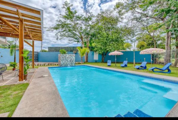 Prime Investment Opportunity: Luxury 4-Bedroom Home Near Jaco Beach – Perfect for Airbnb Excellence - Imagen 3