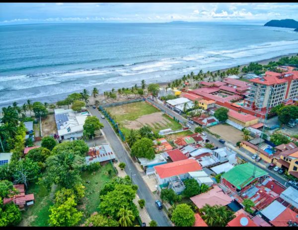 Exceptional Residential and Land Investment Opportunity in Jaco Beach, Costa Rica - Imagen 6